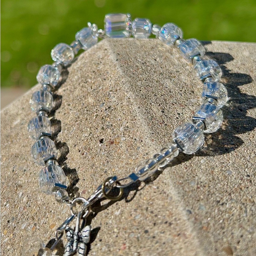 Clear bubble square beaded bracelet with dangle butterflies